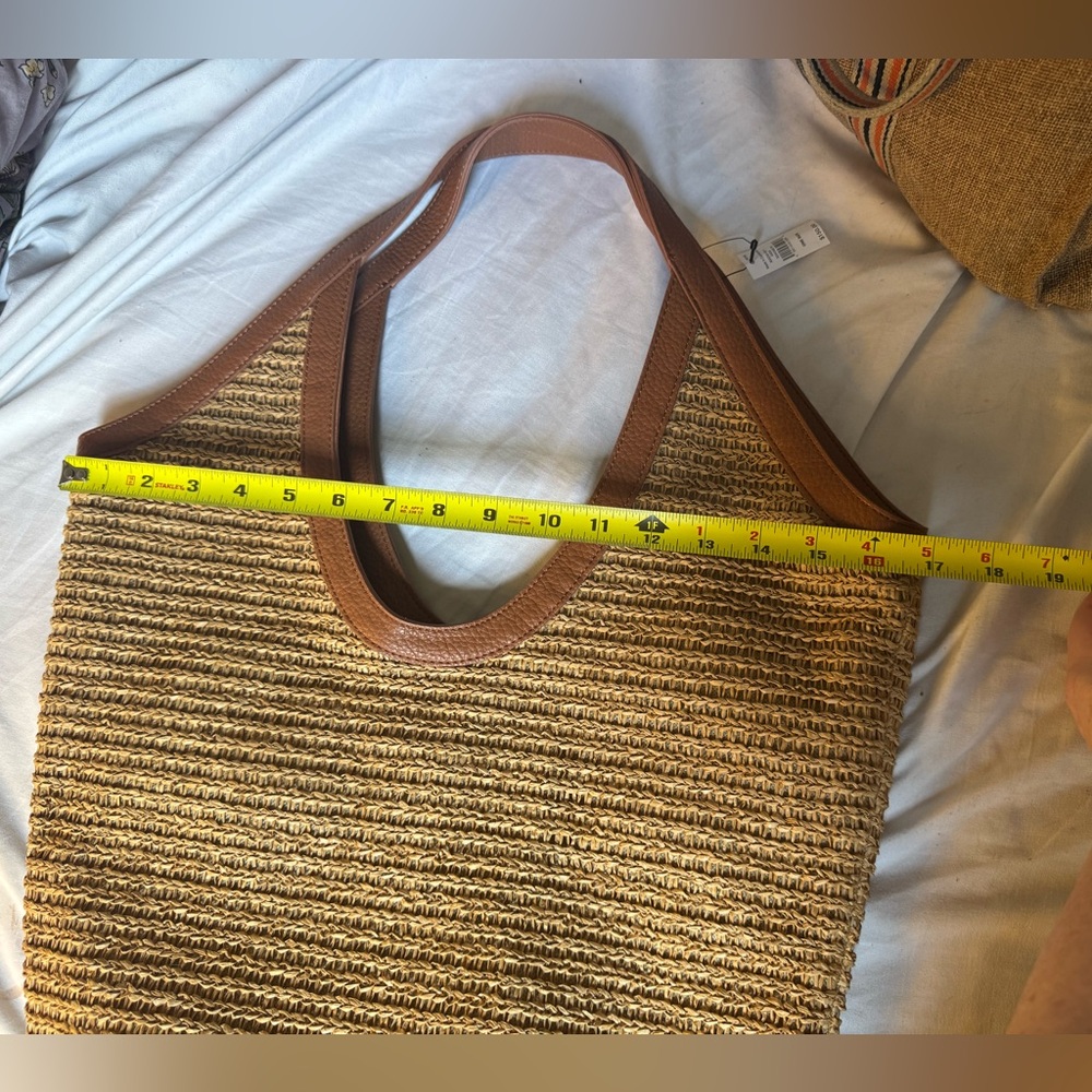Banana Republic Straw Hobo Tote in Tobacco - Picture 8 of 10